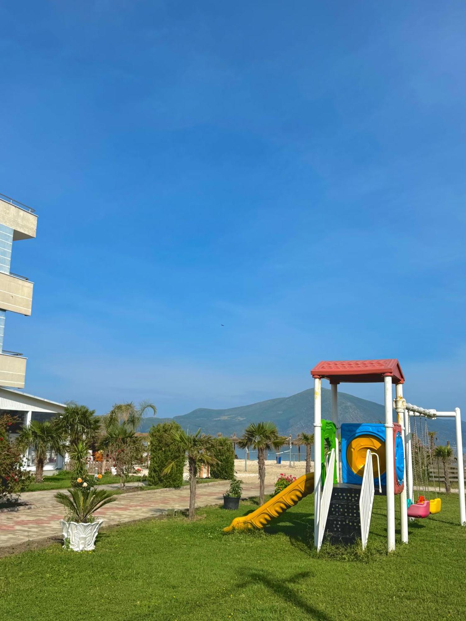 Blue Paradise Hotel Orikum Bagian luar foto